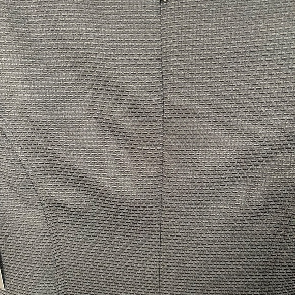 Ellen Tracy Black Dress with Gold Zipper and Gold Rivets (02) - Picture 8 of 10